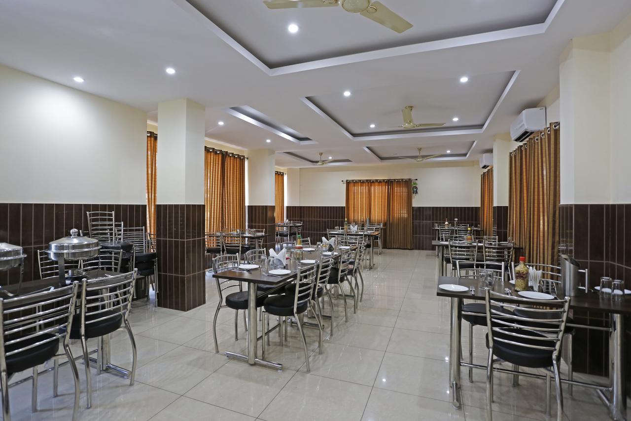 דהראדון Hotel Vishnu Inn מראה חיצוני תמונה